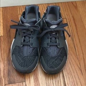 Girls Nike Hurraches